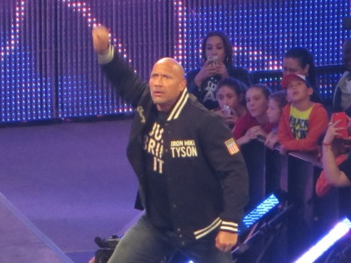 3MB_WWERAW_20141006_0124